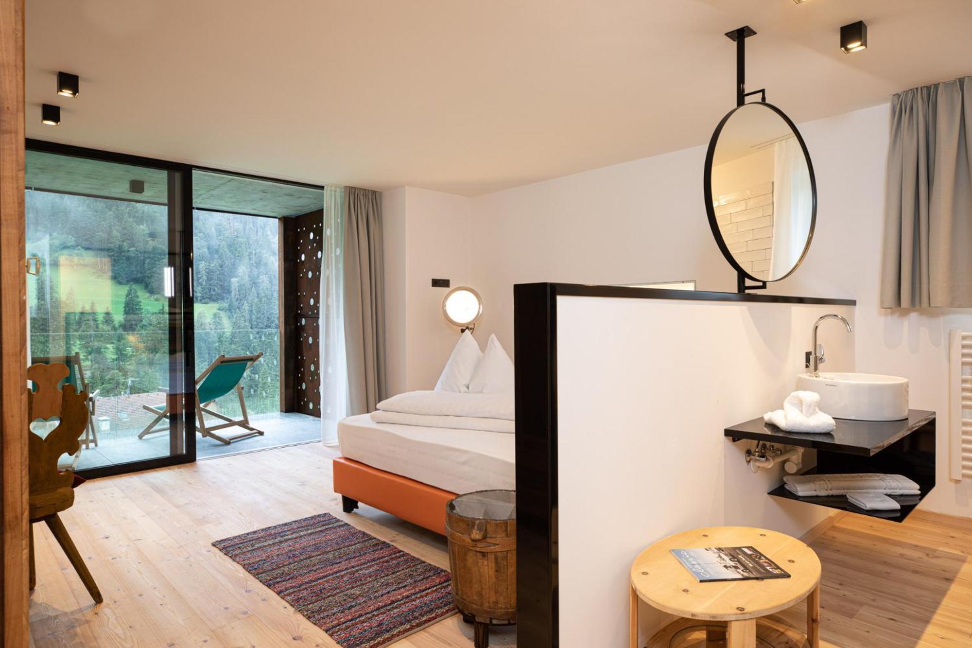 Al Plan, A Mountain Moving Hotel San Vigilio Di Marebbe Room photo