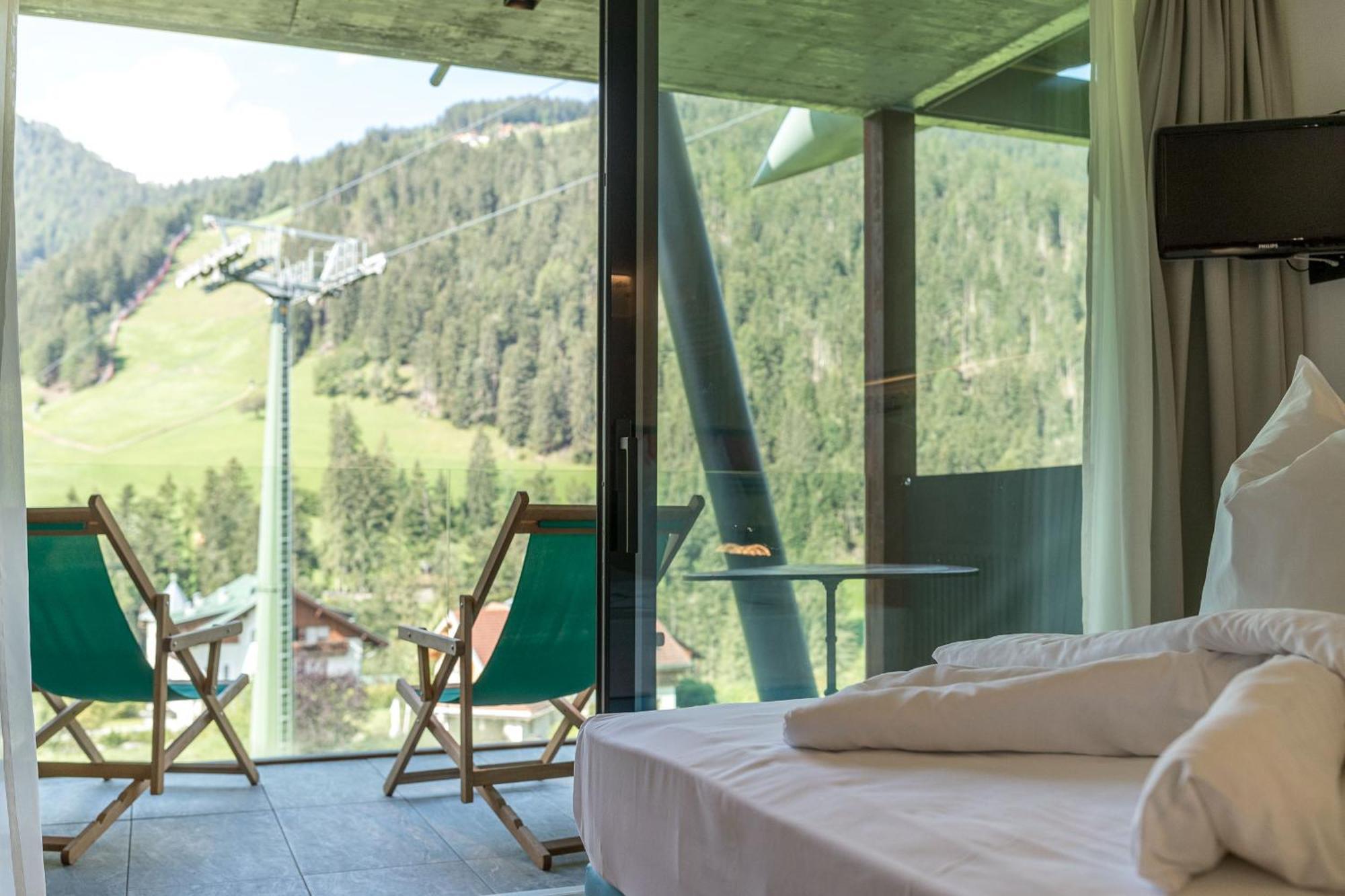 Al Plan, A Mountain Moving Hotel San Vigilio Di Marebbe Room photo