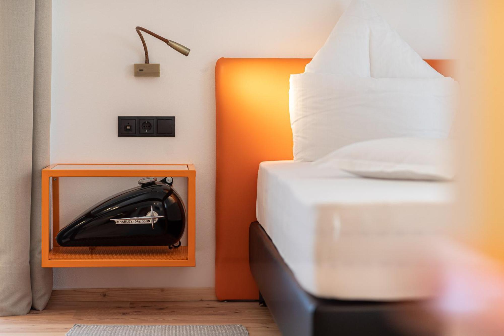 Al Plan, A Mountain Moving Hotel San Vigilio Di Marebbe Room photo