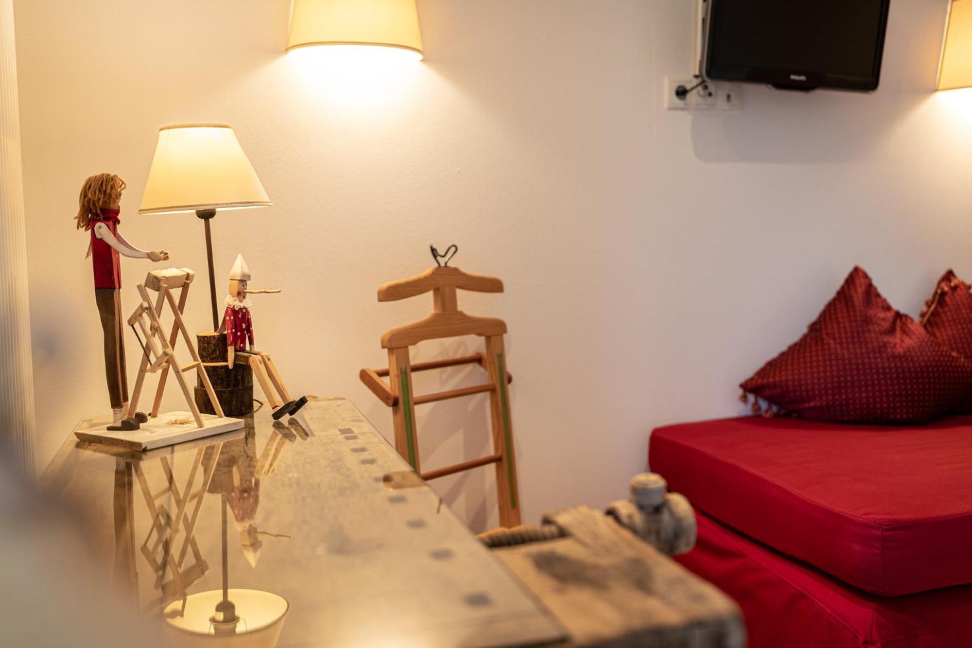 Al Plan, A Mountain Moving Hotel San Vigilio Di Marebbe Room photo